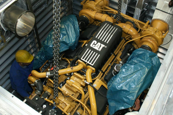 Фото розділу Суднові двигуни